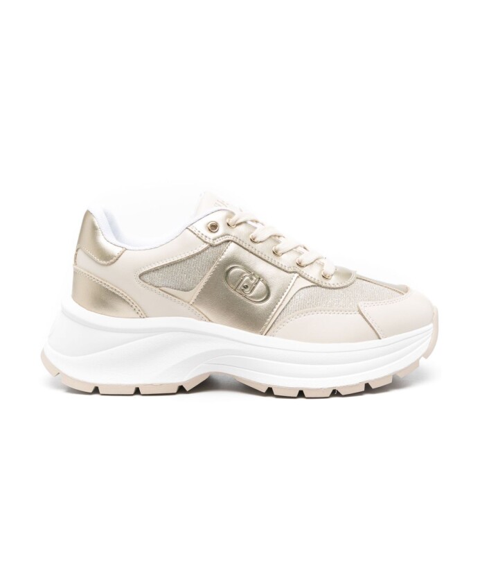 beige-sneakers-stylish-comfortable-casual-outings