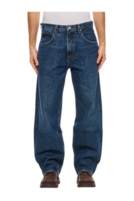 vintage-loose-fit-blue-jeans