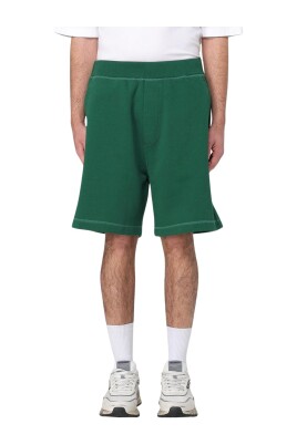 shorts-verts-coupe-decontractee