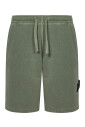 shorts-verts-avec-taille-elastique-et-coutures-overlock