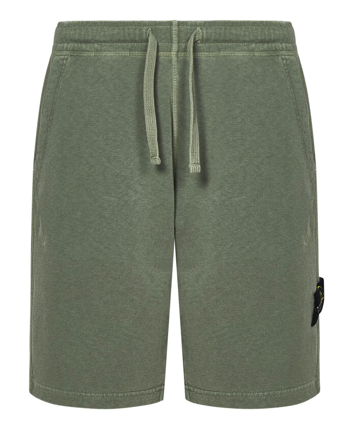 shorts-verts-avec-taille-elastique-et-coutures-overlock