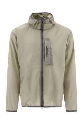 veste-beige-avec-fermeture-a-deux-voies