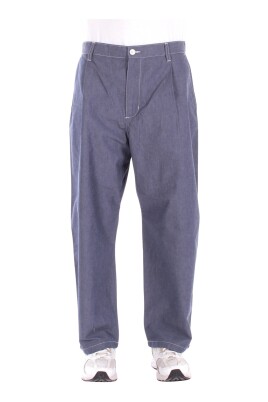 logo-back-jeans-with-button-closure