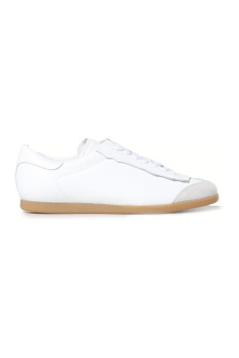 white-leather-sneakers-replica-model