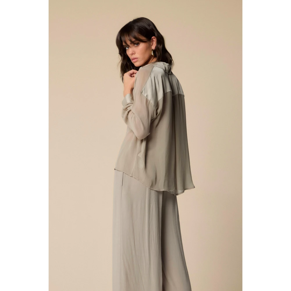 Kocca Stijlvolle Blouses voor Vrouwen Gray Dames
