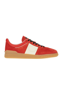 upvillage-low-top-sneaker