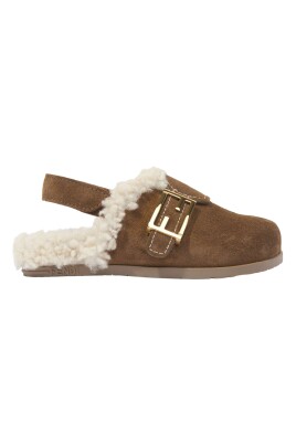 sherpa-slipper-in-brown