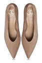 curve-pumps-beige
