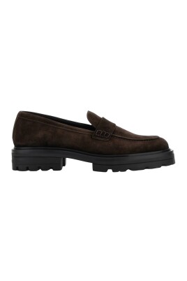chaussures-plates-marron-pour-femmes