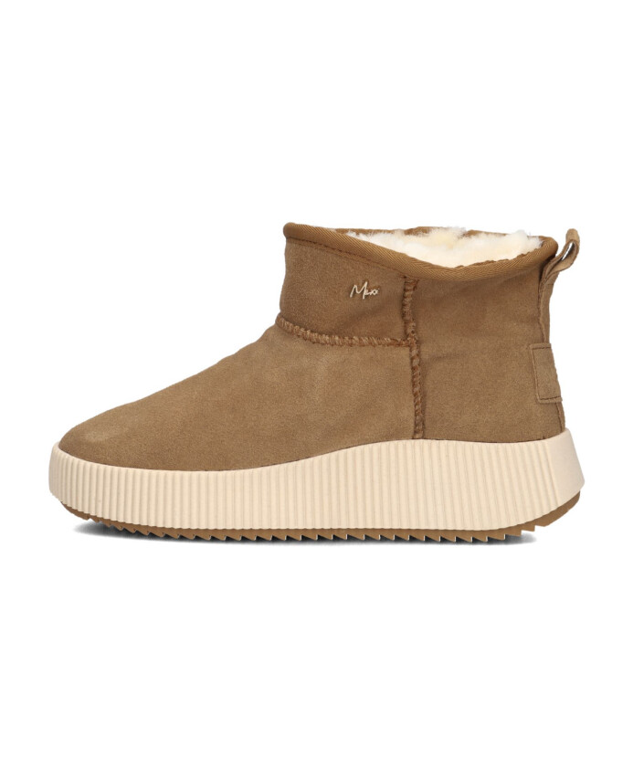 beige-suede-winter-snowboots