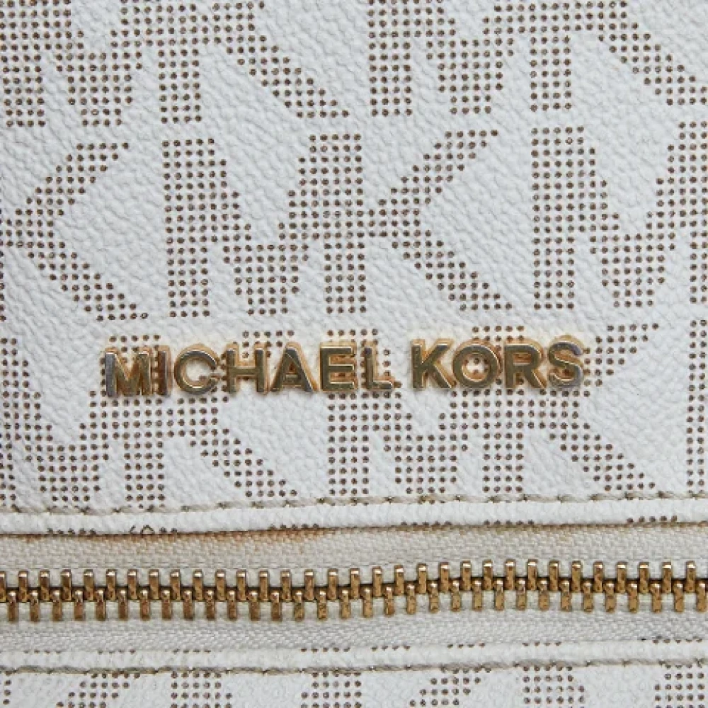 Michael Kors Pre-owned Coated canvas backpacks White Dames