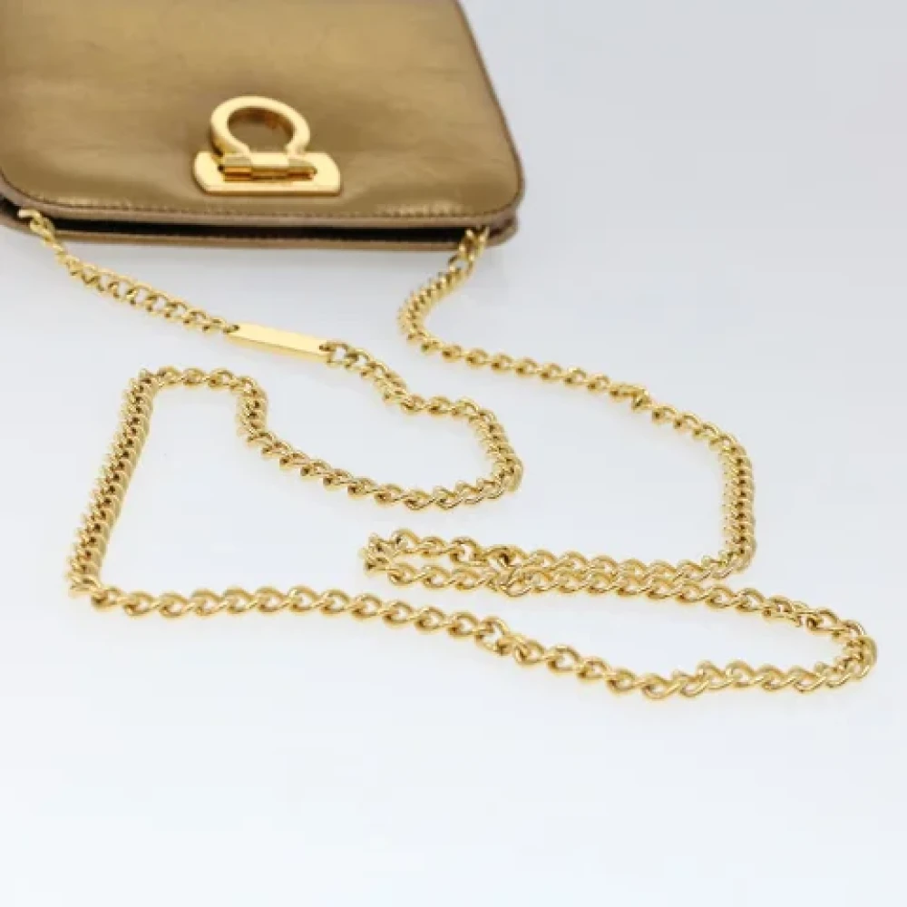 Salvatore Ferragamo Pre-owned Leather shoulder-bags Yellow Dames