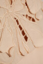 robe-avec-garniture-florale