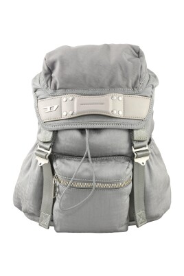 sac-a-dos-elegant-avec-materiaux