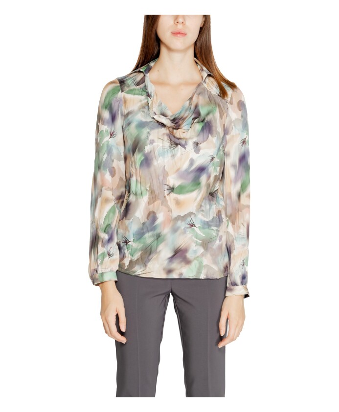 green-floral-blouse-fall-winter-style