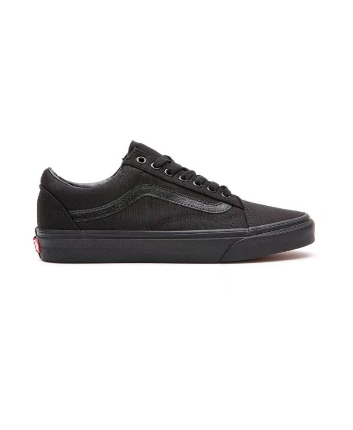classic-black-lace-up-sneakers