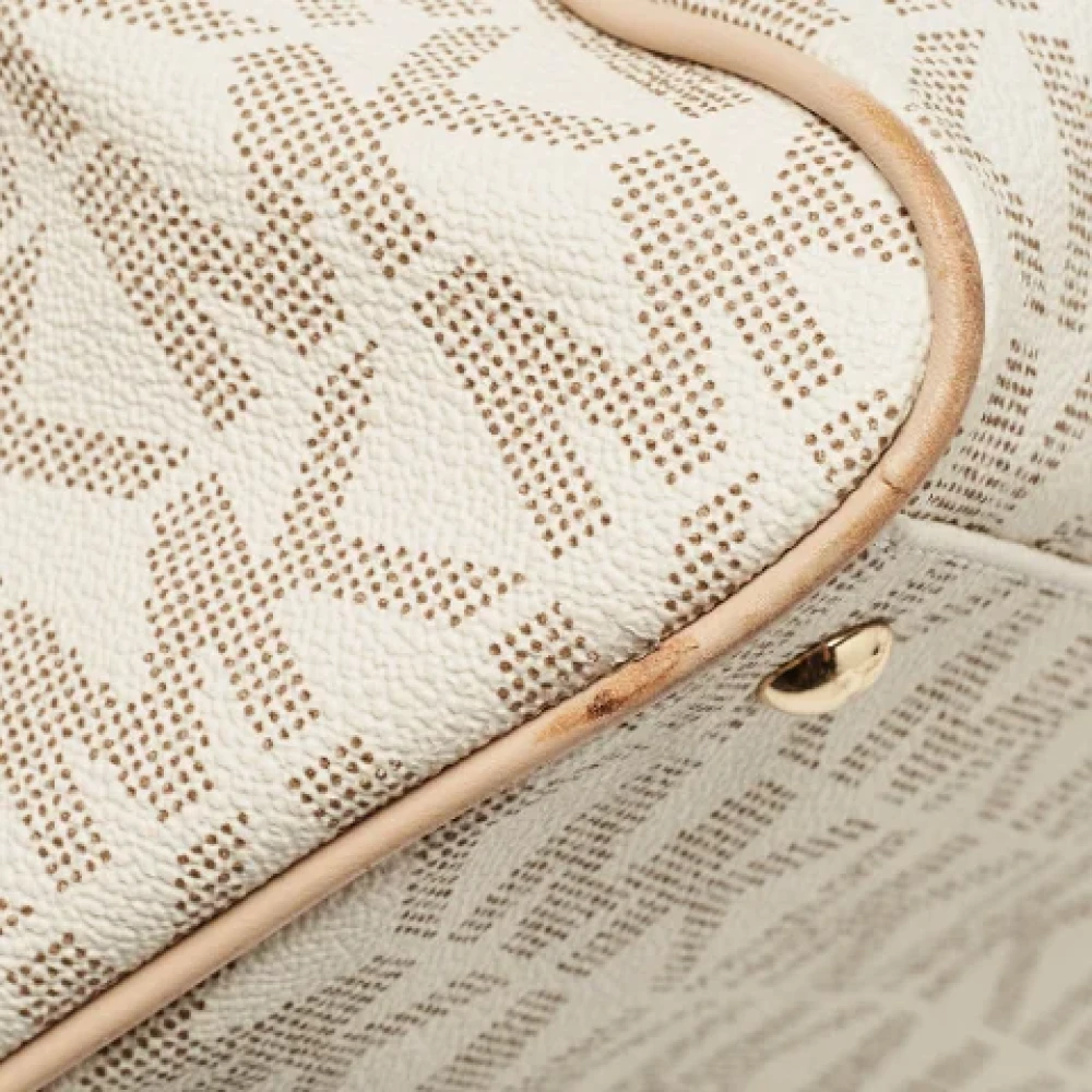 Michael Kors Pre-owned Leather handbags Beige Dames
