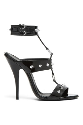 black-gothic-heeled-sandals