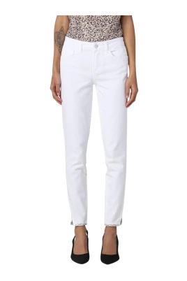 Chica vita jeans med broderade fållar