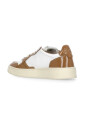 sneakers-en-cuir-blanc-avec-details-contrastants