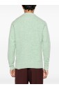 pull-en-tricot-decontracte