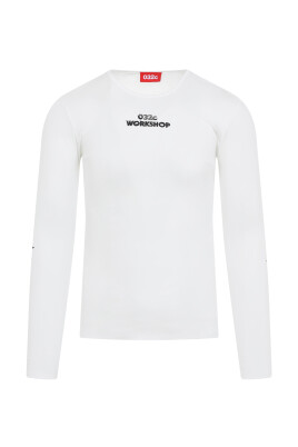 t-shirt-blanc-design-elegant-coupe-confortable