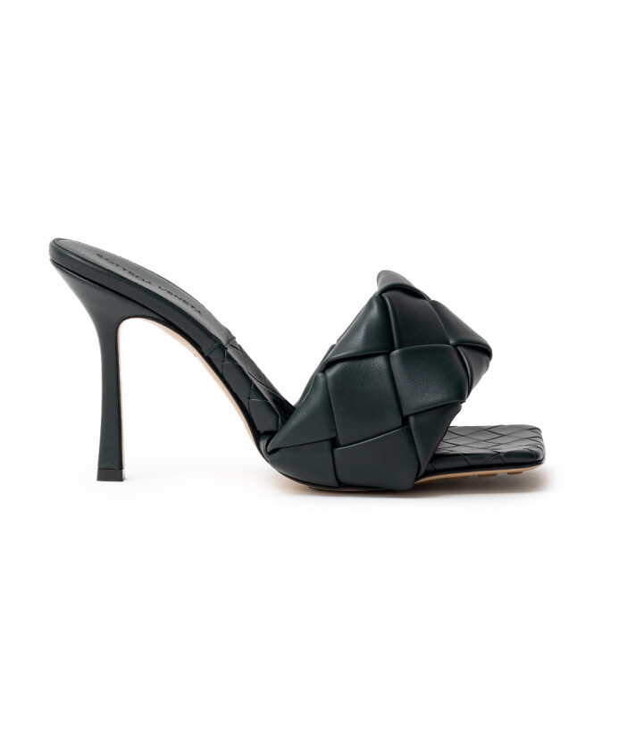mule-sandale-verte-foncee-avec-bout-carre