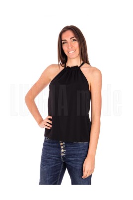 american-neckline-top