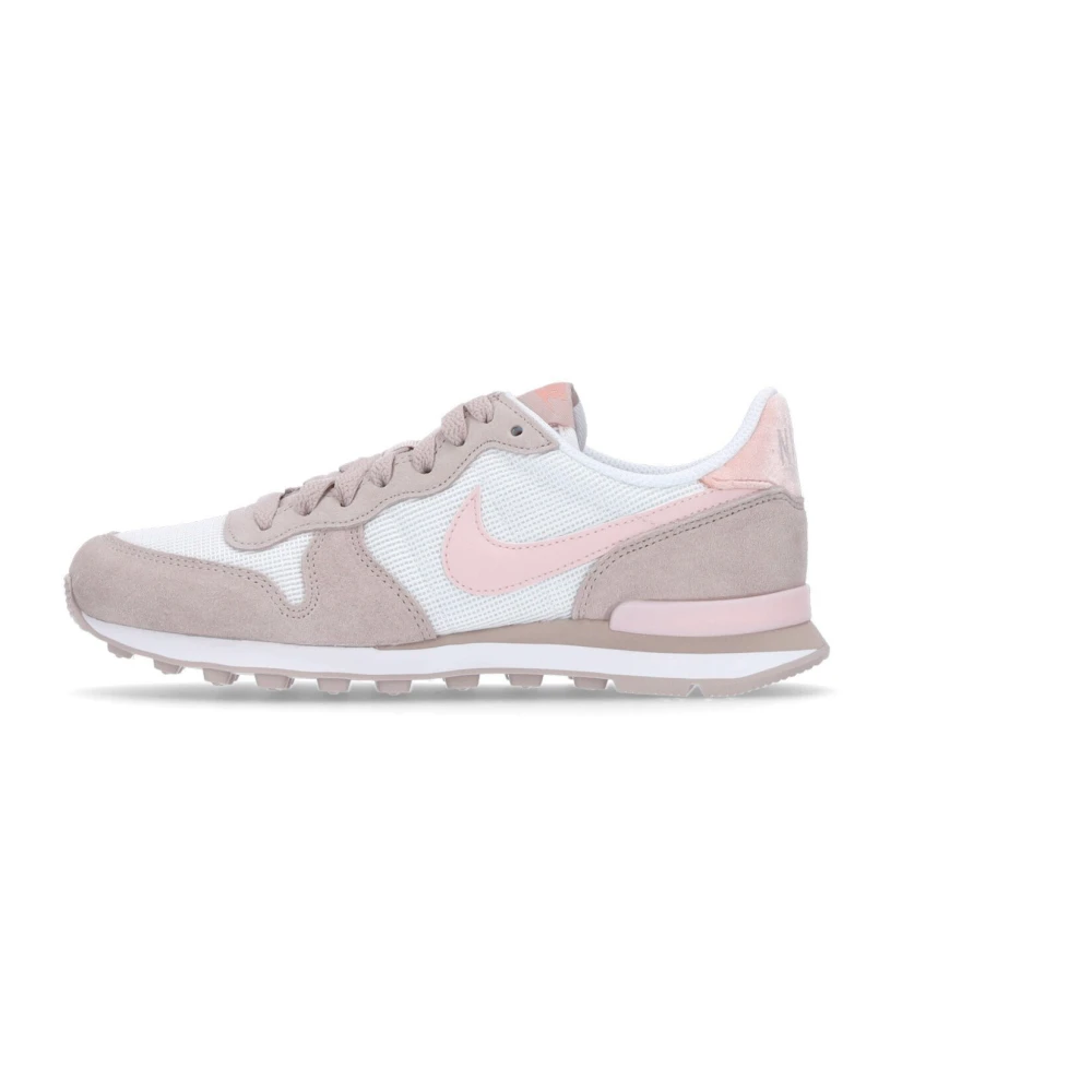 Nike internationalist outlet multicolor