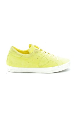 baskets-jaunes-en-daim-slip-on