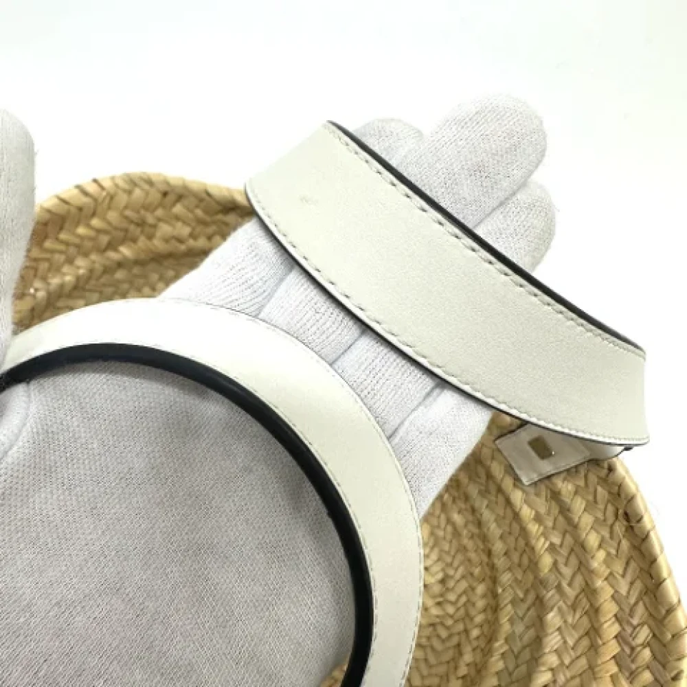 Loewe Pre-owned Fabric handbags Beige Dames