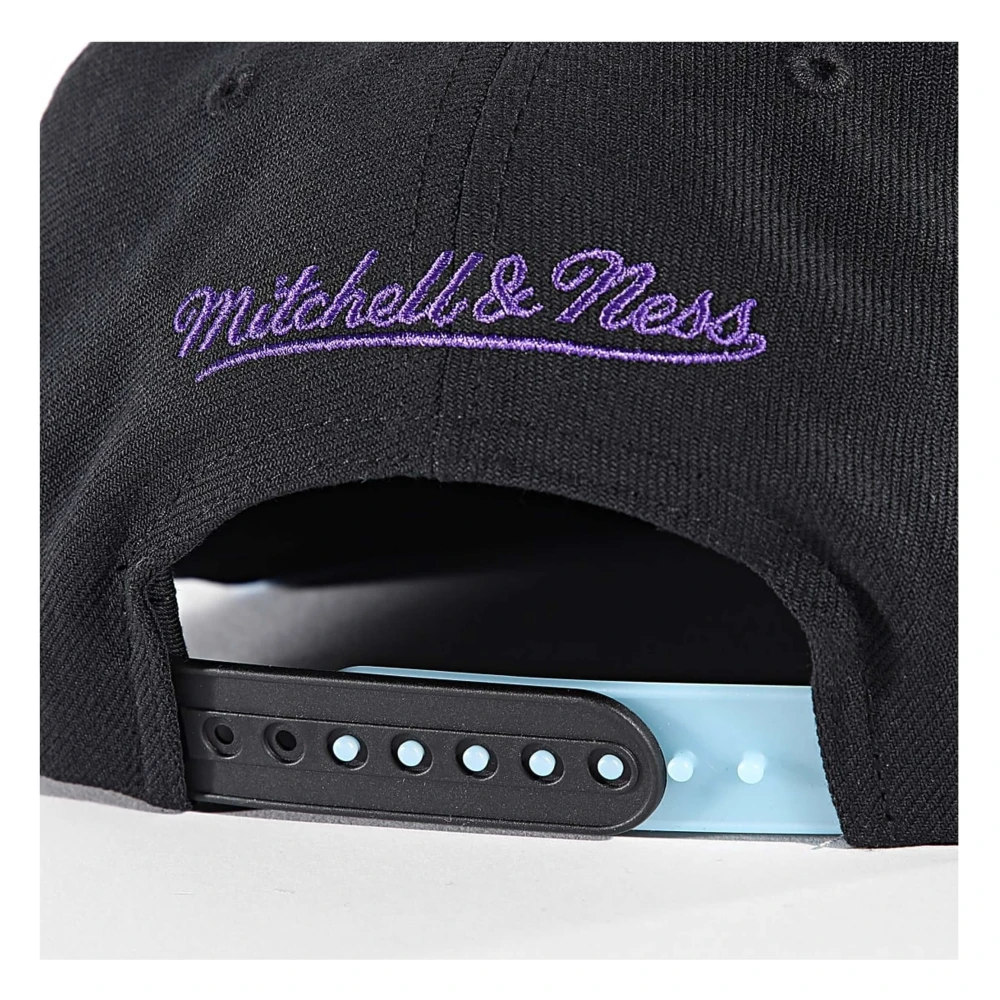 Mitchell & Ness Stierenpet Black Heren