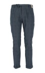 pantalon-decontracte-en-bleu