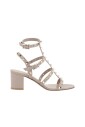 rockstud-sandalen