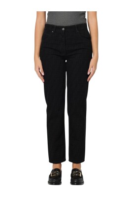 sort-distressed-skinny-jeans