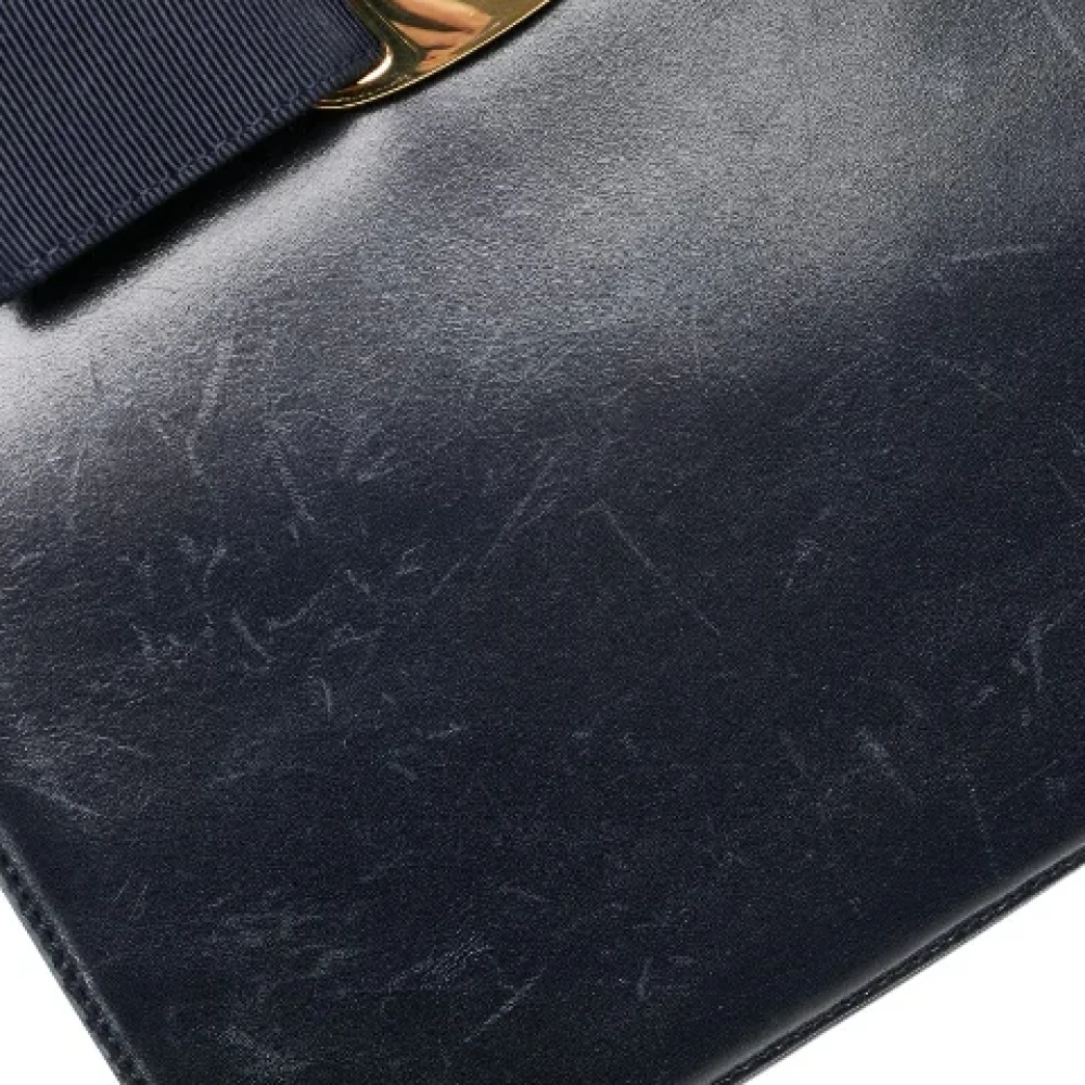 Salvatore Ferragamo Pre-owned Leather handbags Black Dames