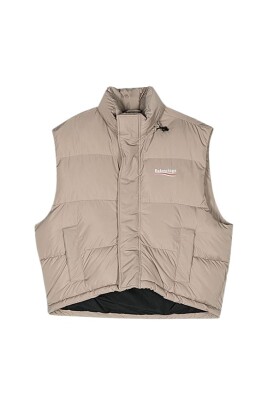 beige-oversized-puffer-vest