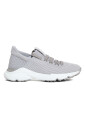 grijze-hardloopsneakers-voor-vrouwen