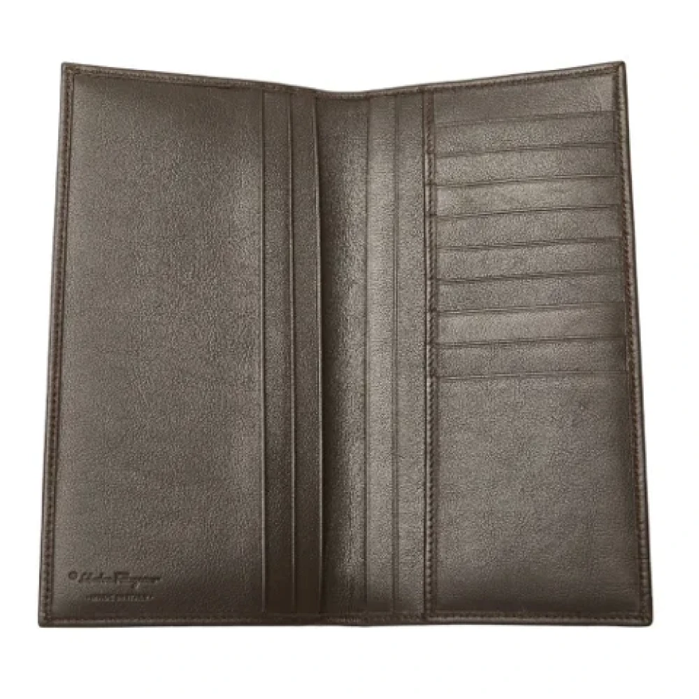 Salvatore Ferragamo Pre-owned Leather wallets Brown Dames