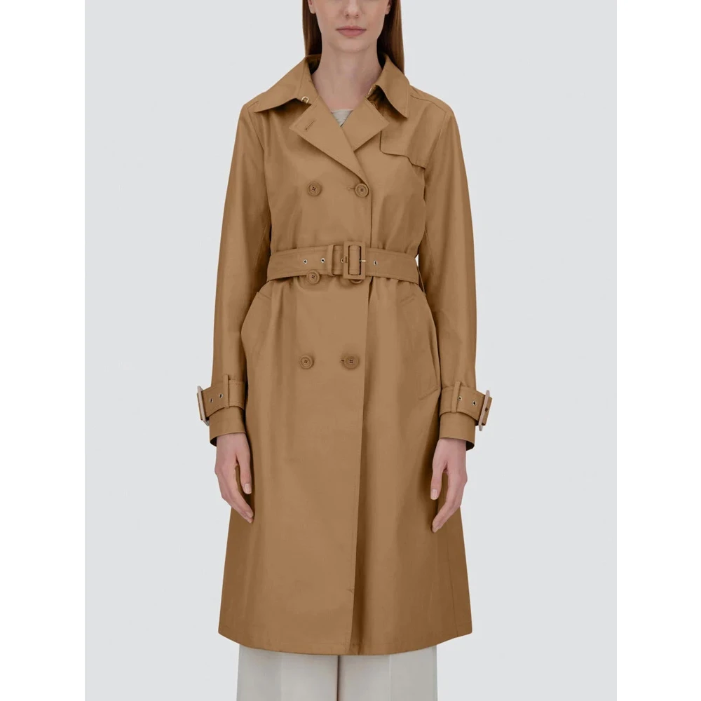 Herno Camelkleurige jas met reverskraag Brown Dames