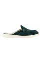 laura-mules-a-enfiler