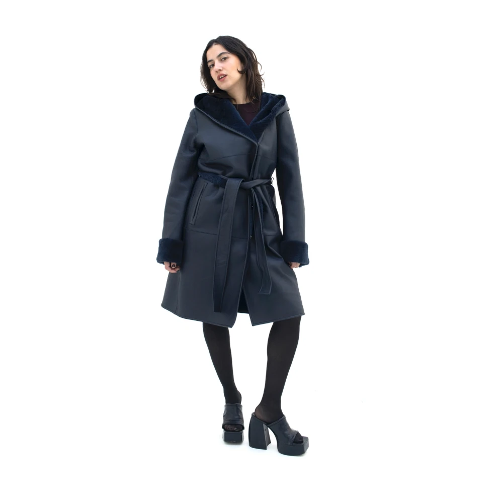 Just Things we Like Izumi Lambskin Shearling Coat Blue Dames
