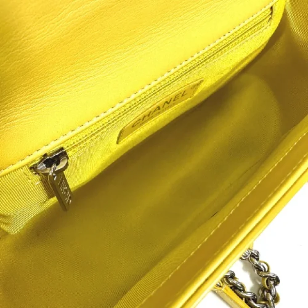 Chanel Vintage Pre-owned Leather chanel-bags Yellow Dames