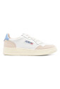 baskets-basses-en-cuir-daim-blanc-drblue
