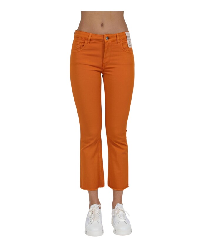 modern-monica-z-jeans