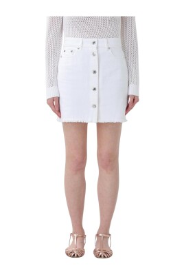 mini-jupe-en-jean-boutonnee-sur-le-devant