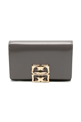 grey-wallets-for-a-stylish-look