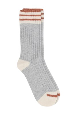 chaussettes-en-tricot-doux-de-luxe-en-gris