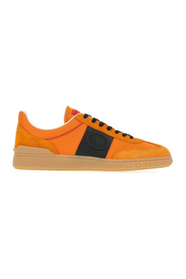 stylish-sneakers-for-a-trendy-look