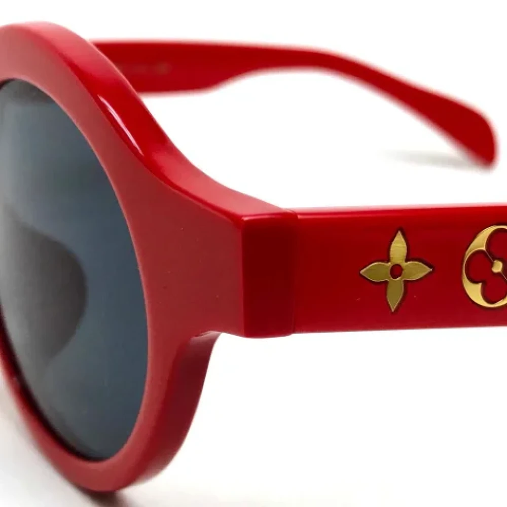 Louis Vuitton Vintage Pre-owned Plastic sunglasses Red Dames